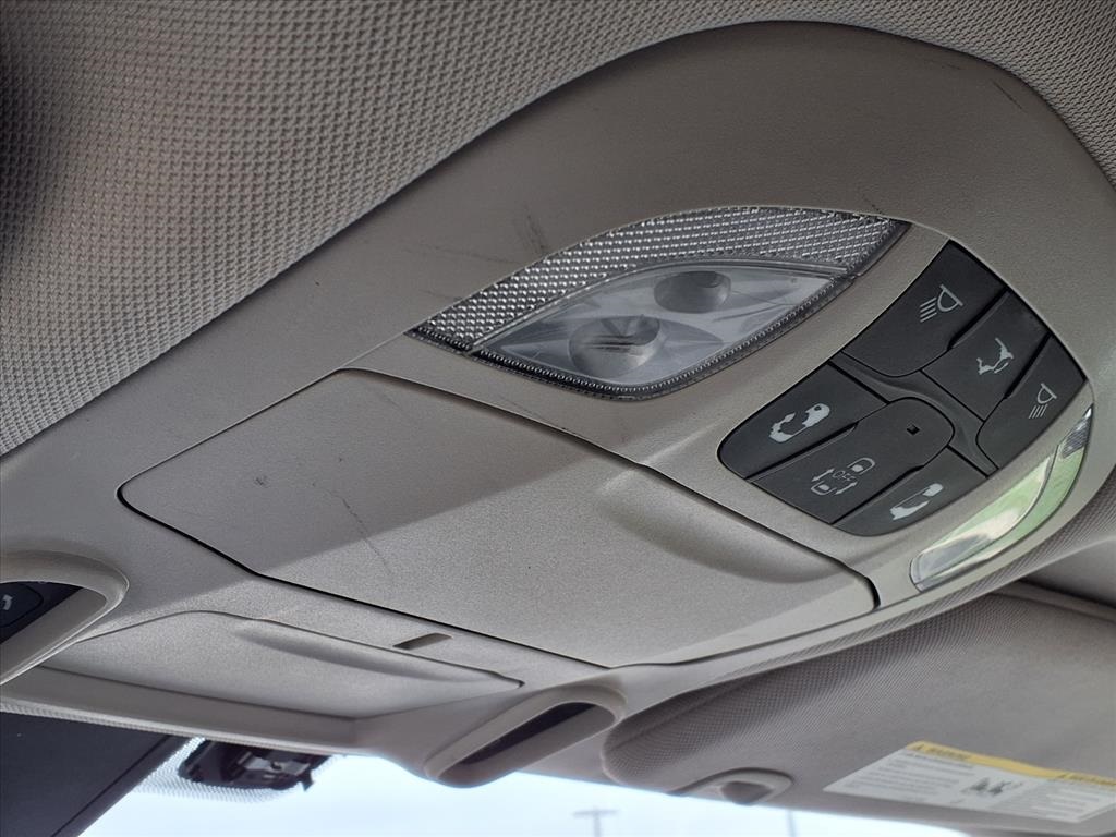 2020 Chrysler Pacifica Limited Silver at DeMontrond Auto Country