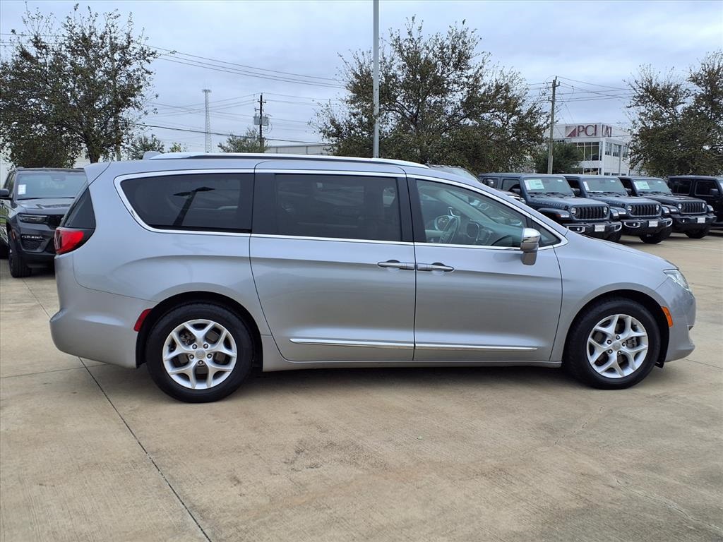 2020 Chrysler Pacifica Limited Silver at DeMontrond Auto Country