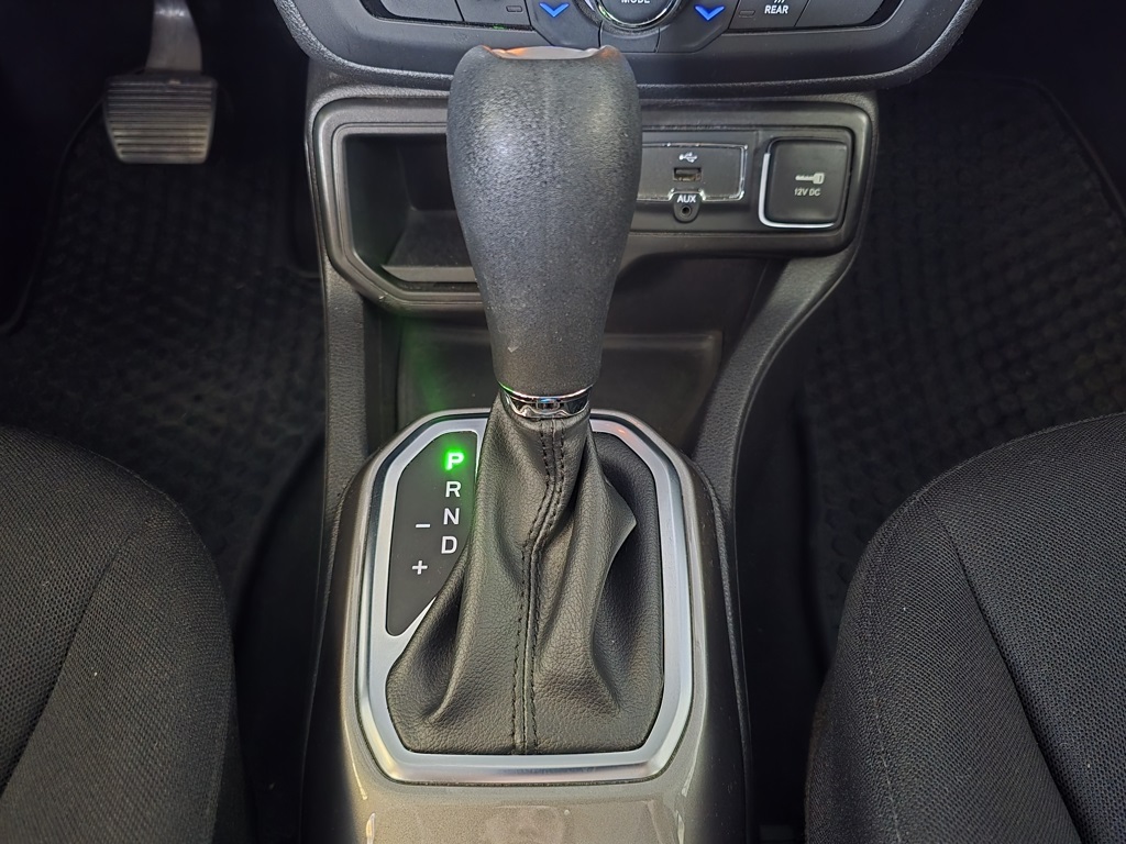 Thumbnail: 2022 Jeep Renegade - 23