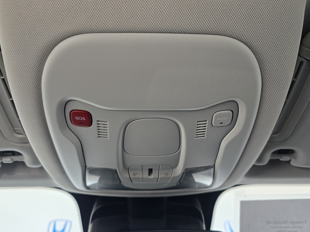 Thumbnail: 2022 Jeep Renegade - 25