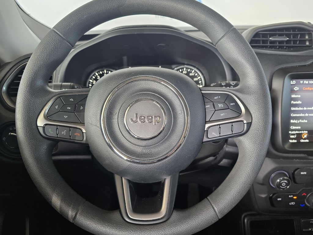 Thumbnail: 2022 Jeep Renegade - 26