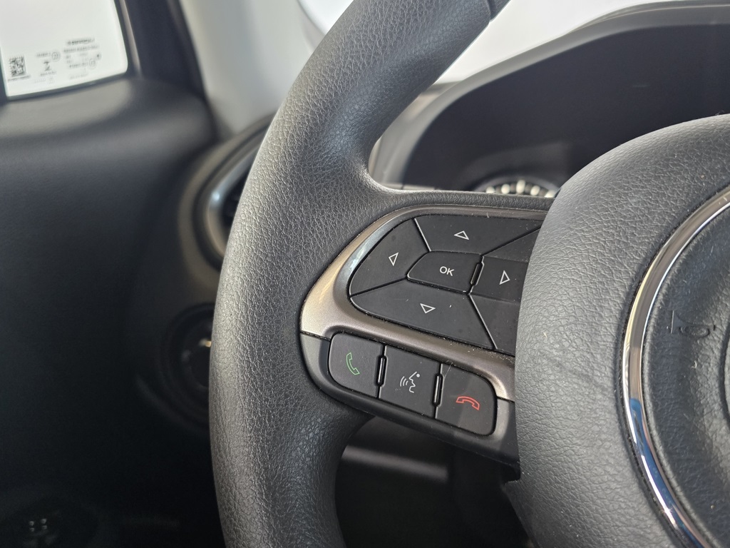 Thumbnail: 2022 Jeep Renegade - 27