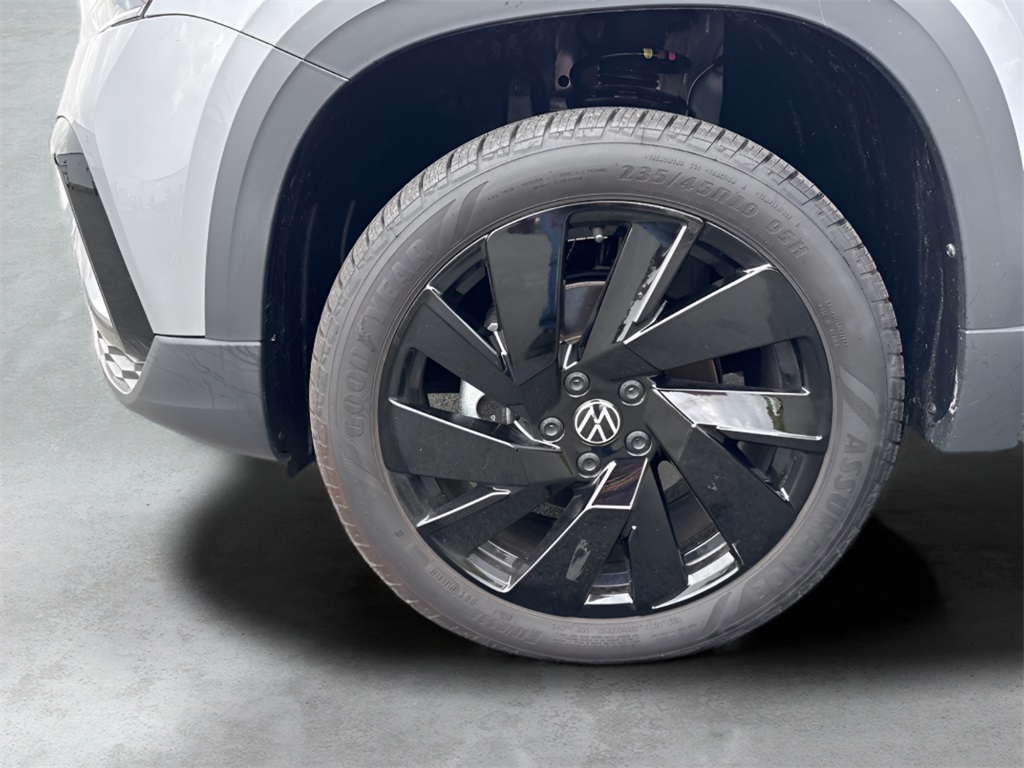 2024 Volkswagen Taos