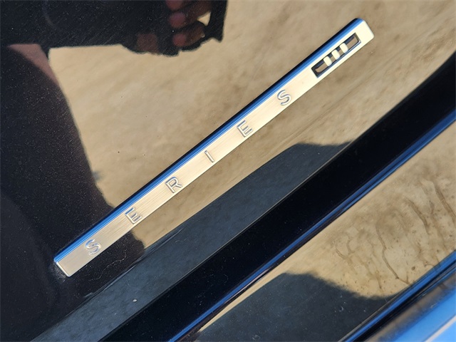 2022 Jeep Wagoneer Series III Black at Community Kia