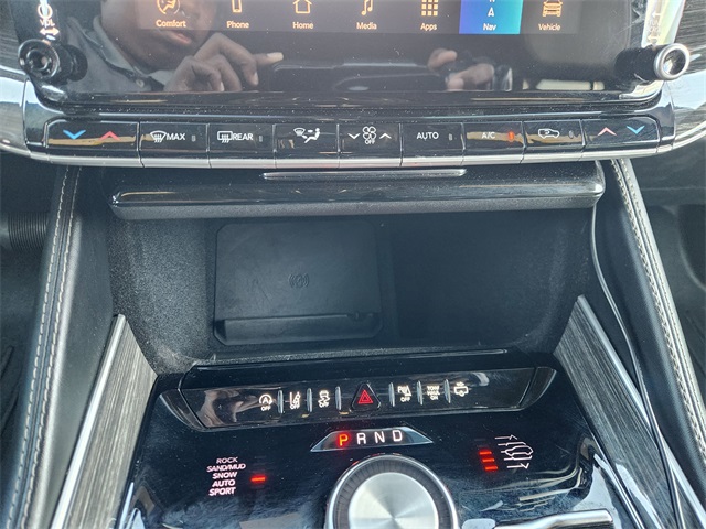 2022 Jeep Wagoneer Series III Black at Community Kia