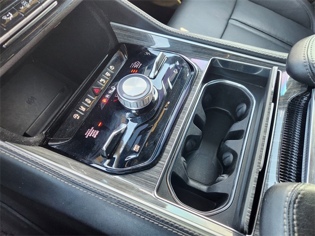 2022 Jeep Wagoneer Series III Black at Community Kia