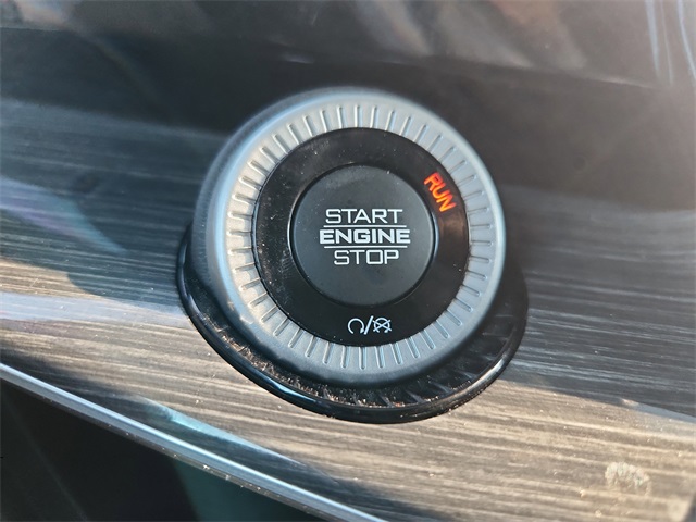 2022 Jeep Wagoneer Series III Black at Community Kia