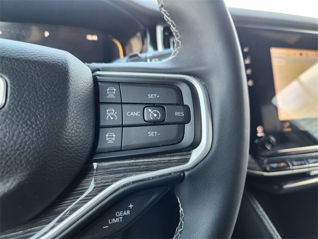 2022 Jeep Wagoneer Series III Black at Community Kia