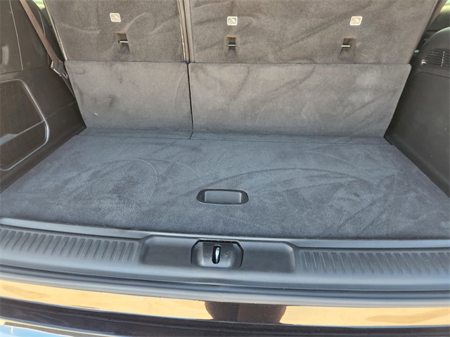 2022 Jeep Wagoneer Series III Black at Community Kia