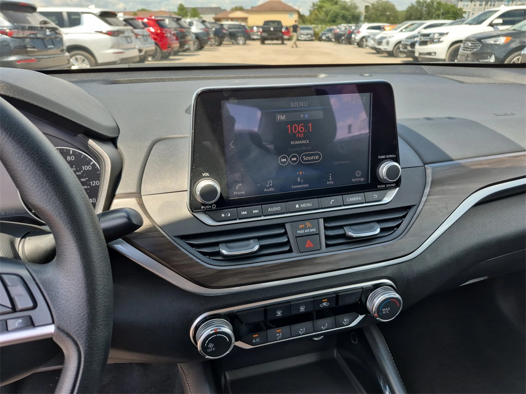 2023 Nissan Altima 2.5 SV Silver at AutoSavvy Houston Southwest