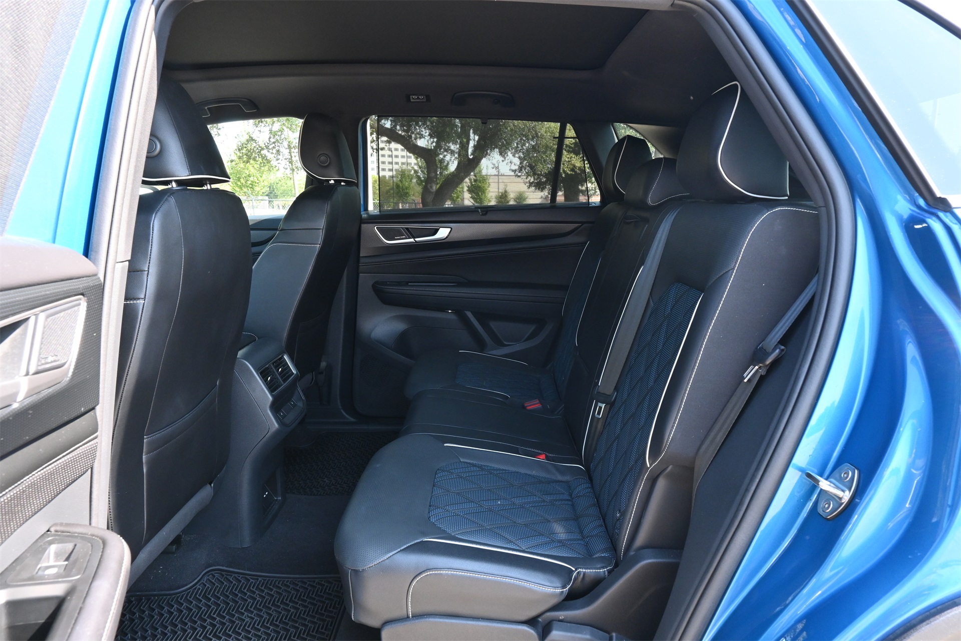 2024 Volkswagen Atlas Cross Sport 2.0T SEL Premium R-Line Blue at Bayshore Chrysler Jeep Dodge Ram