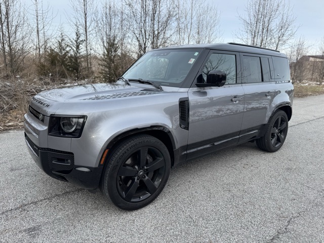 2023 Land Rover Defender 110 X-Dynamic SE AWD