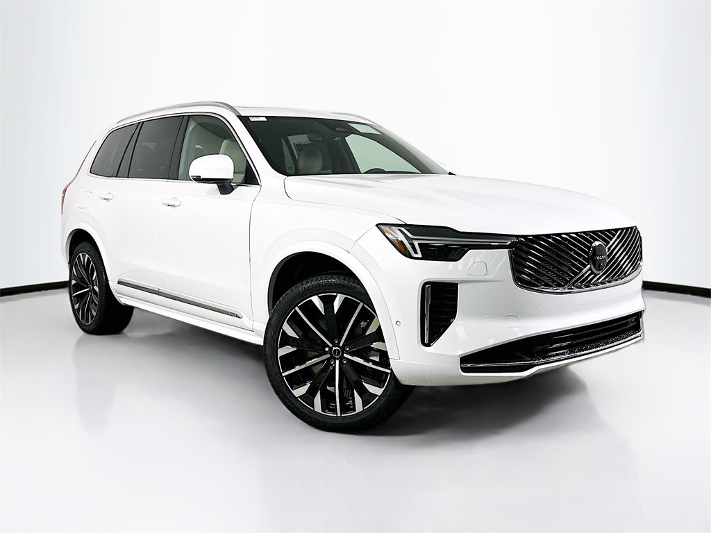 2026 Volvo XC90 Plus's photo