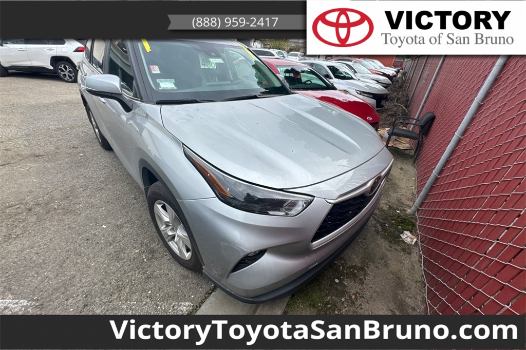 2024 Toyota Highlander LE AWD