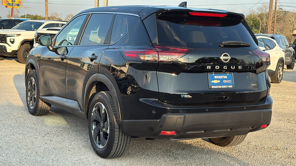2025 Nissan Rogue SV - 3