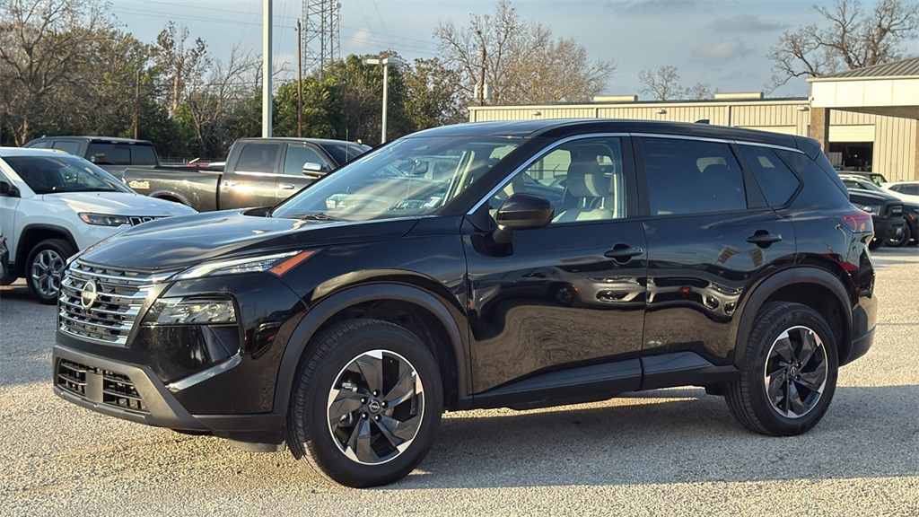 2025 Nissan Rogue SV - 5