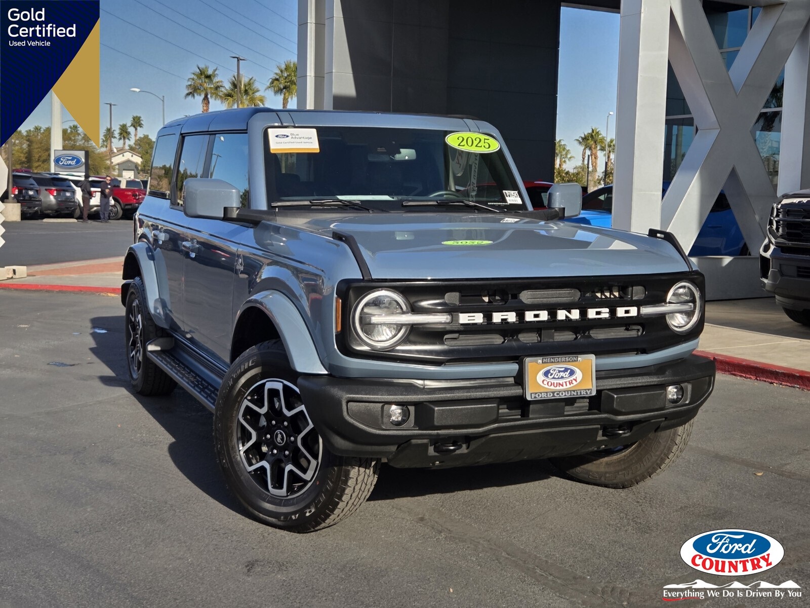 2025 Ford Bronco Outer Banks 4-Door 4WD