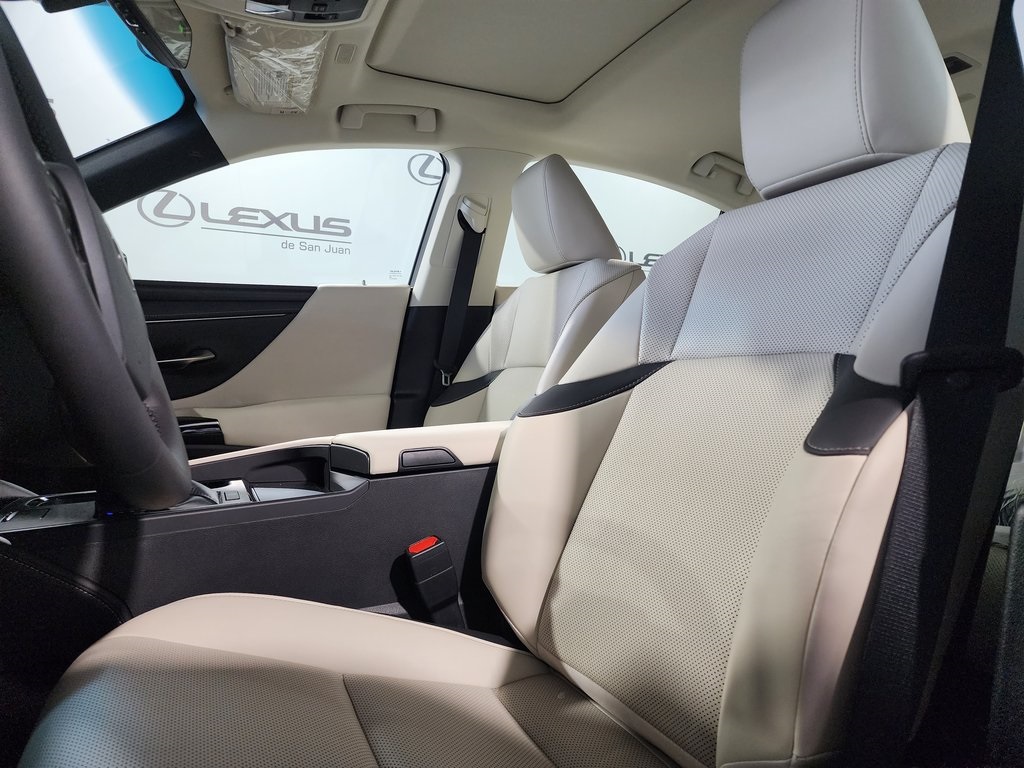 Thumbnail: 2025 Lexus ES - 15