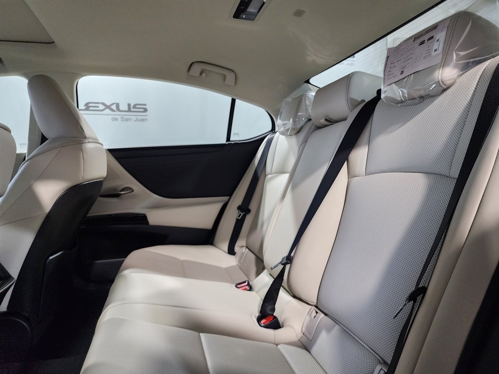Thumbnail: 2025 Lexus ES - 27