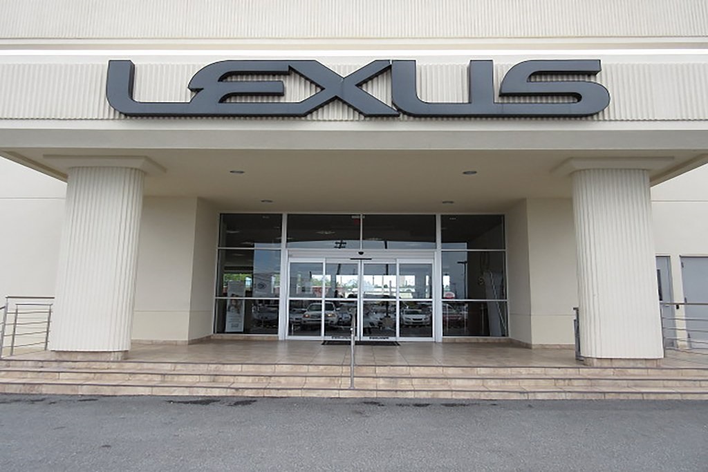 Thumbnail: 2025 Lexus ES - 31