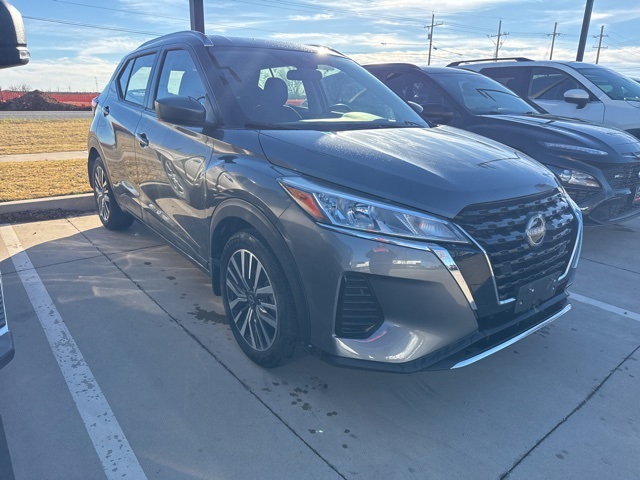 2022 Nissan Kicks SV