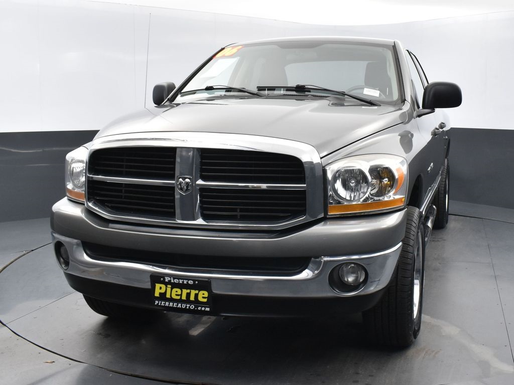 2006 Dodge RAM 1500 SLT Quad Cab 4WD