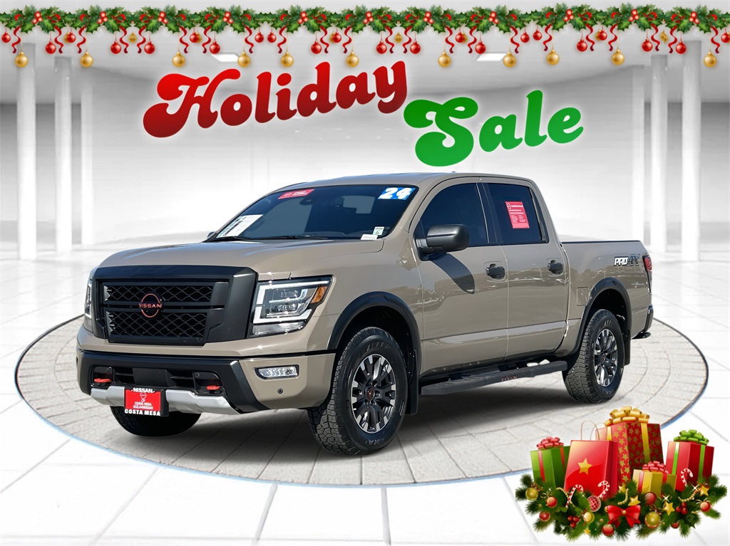 2024 Nissan Titan PRO-4X Crew Cab 4WD