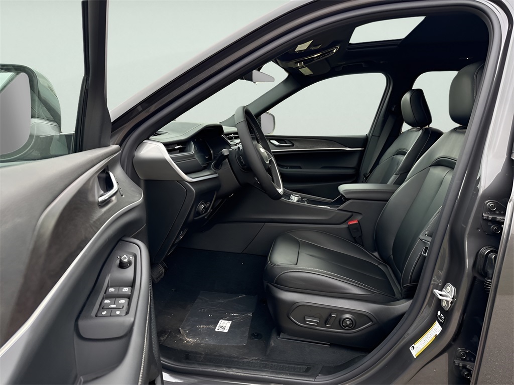 2025 Jeep Grand Cherokee L