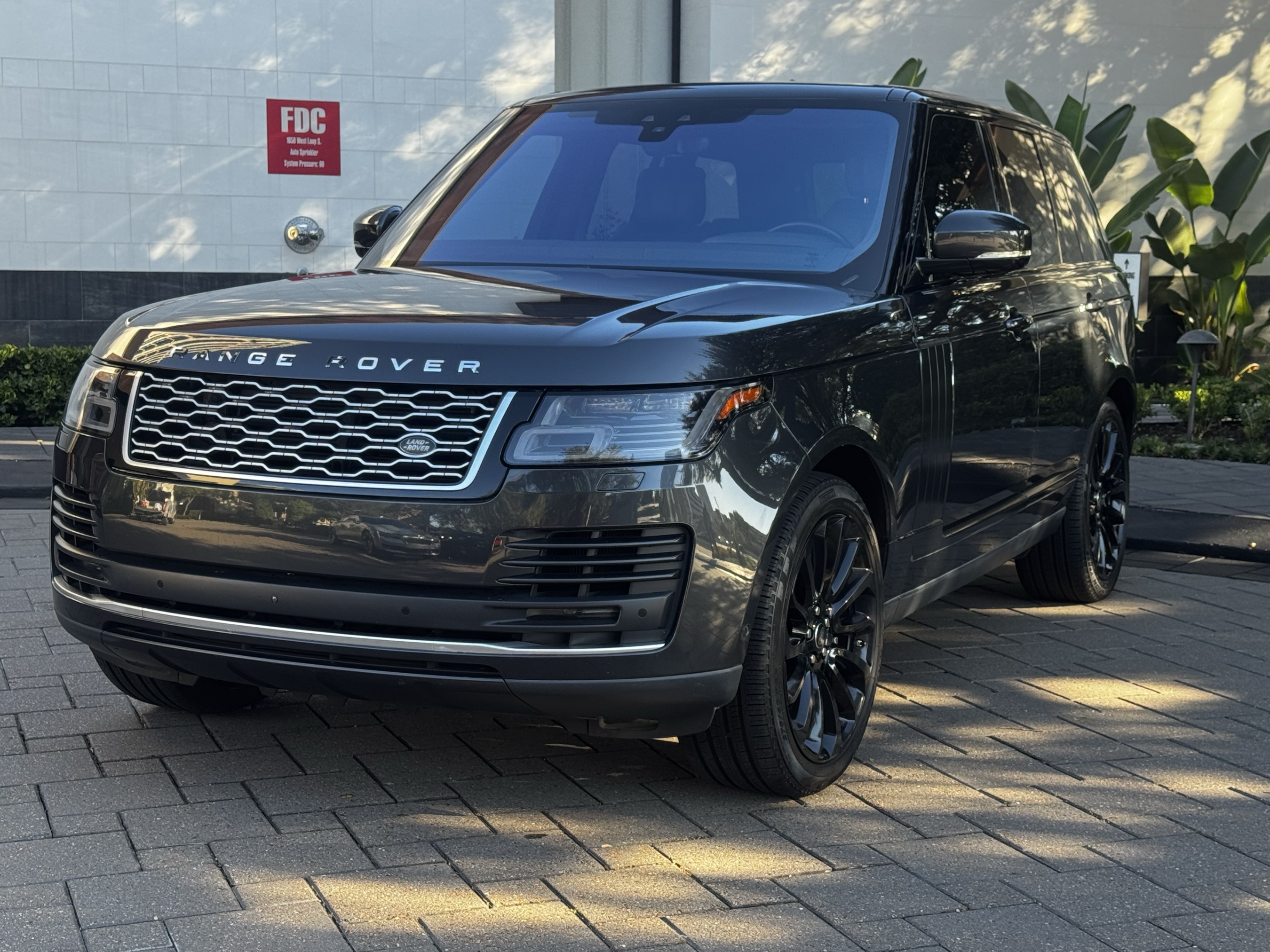 /2020 Land-Rover Range-Rover
