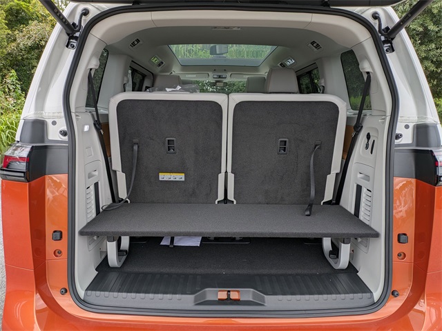 2025 Volkswagen ID. Buzz Pro S Plus  at Stokes Volkswagen