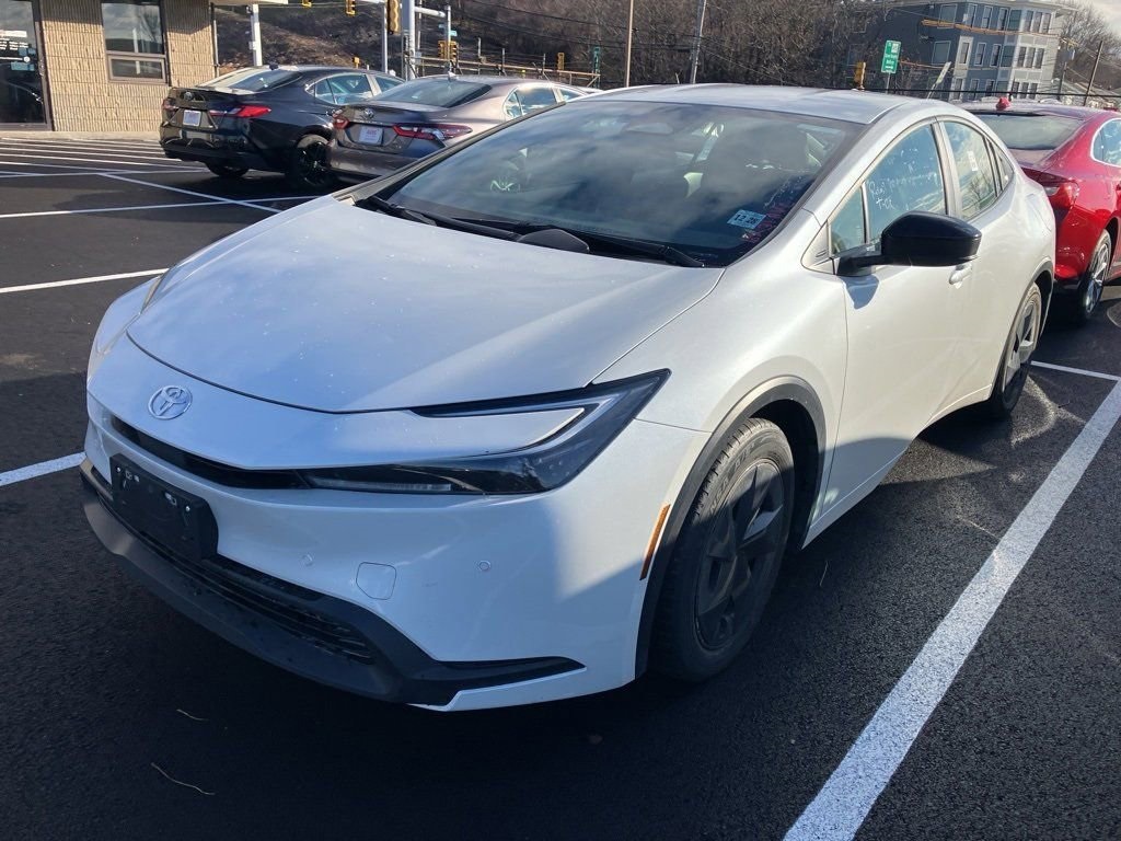 2024 Toyota Prius LE FWD