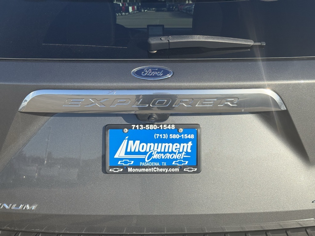 2023 Ford Explorer Platinum Gray at Bayshore Chrysler Jeep Dodge Ram