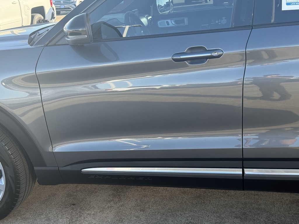 2023 Ford Explorer Platinum Gray at Bayshore Chrysler Jeep Dodge Ram
