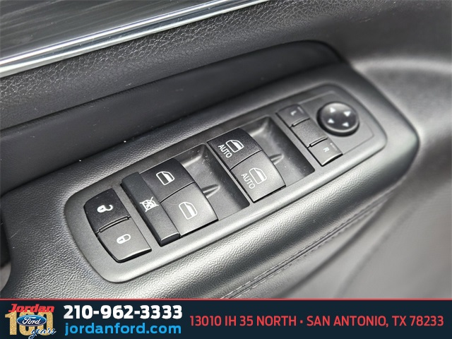 Used Car 2020 Jeep Grand Cherokee  Limited For Sale Under $20,000 In San Antonio, Texas