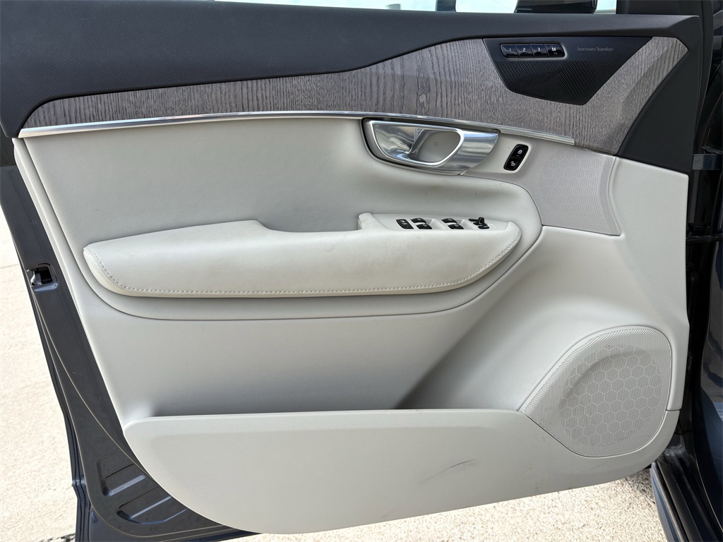 2023 Volvo XC90 B6 Plus 7-Seater Blue at Westside Lexus