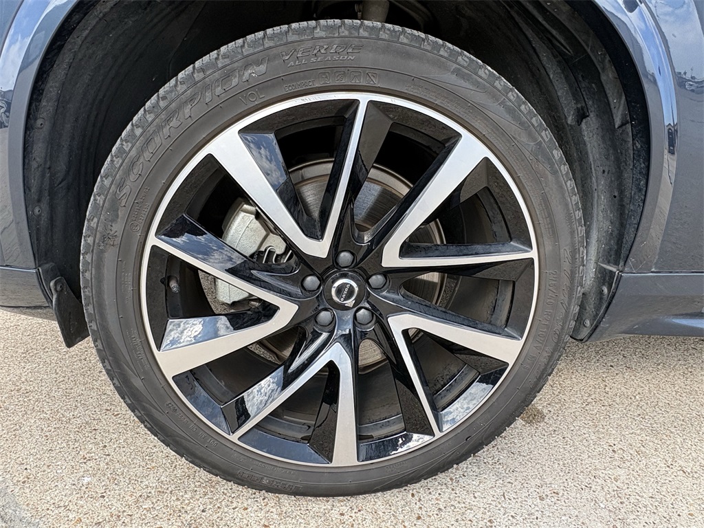 2023 Volvo XC90 B6 Plus 7-Seater Blue at Westside Lexus