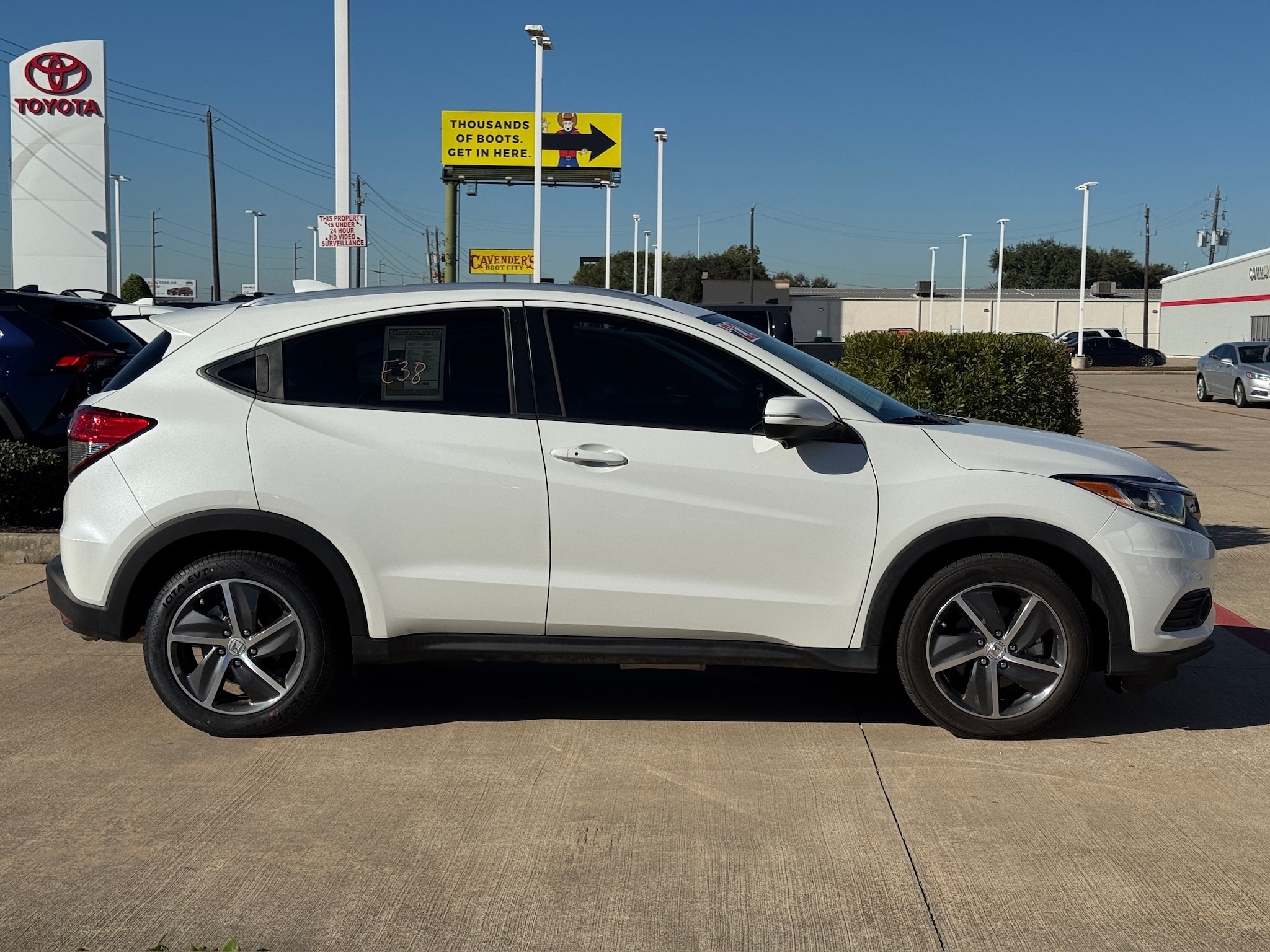 2022 Honda HR-V EX White at AutoSavvy Houston Northwest
