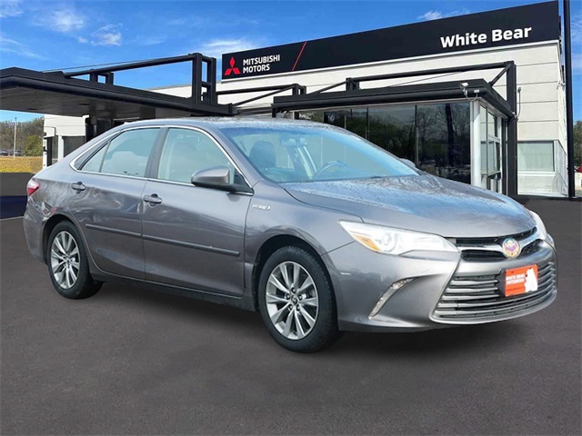 2017 Toyota Camry Hybrid XLE FWD