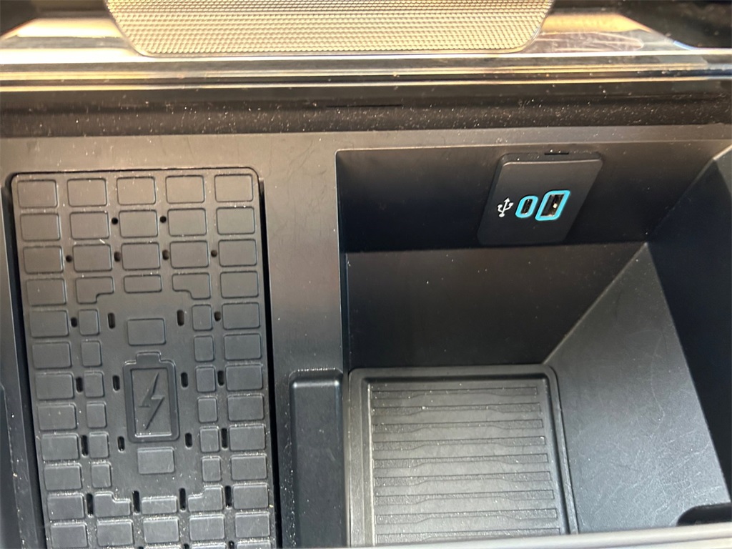 Used Car 2023 Ford F-250sd  Lariat For Sale Under $70,000 In Floresville, Texas