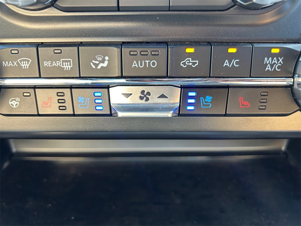 Used Car 2023 Ford F-250sd  Lariat For Sale Under $70,000 In Floresville, Texas