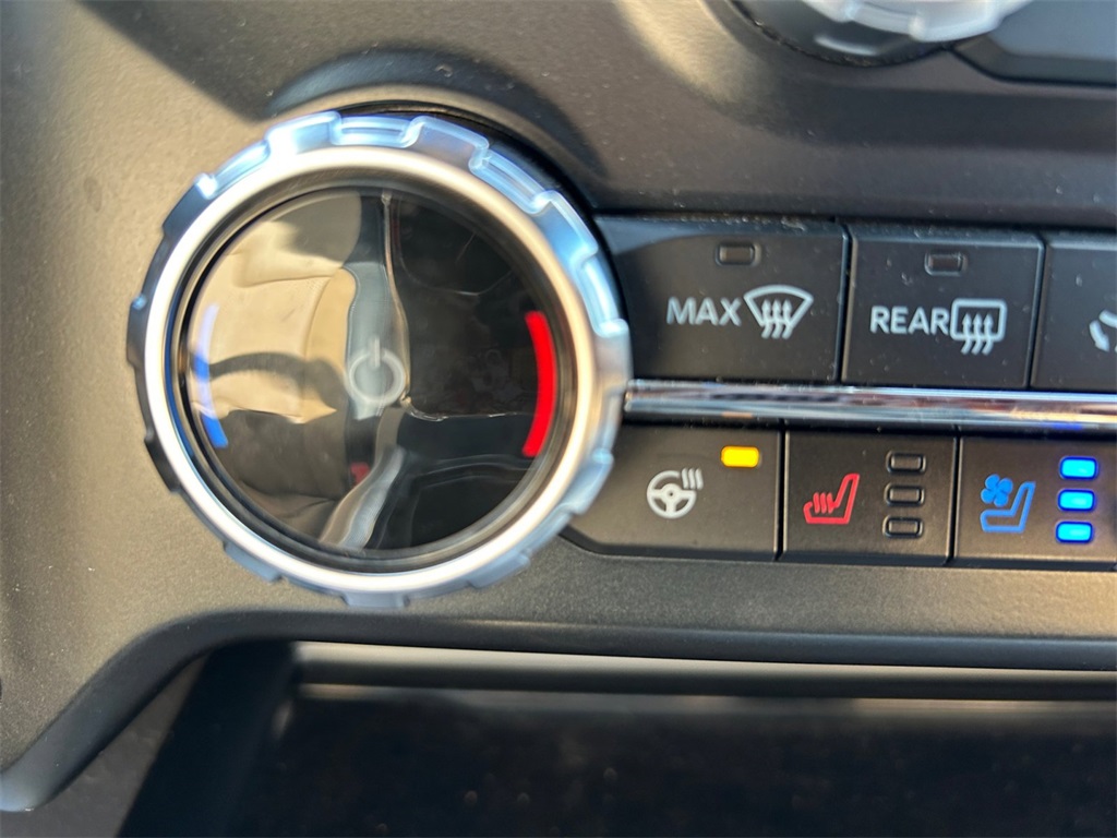 Used Car 2023 Ford F-250sd  Lariat For Sale Under $70,000 In Floresville, Texas