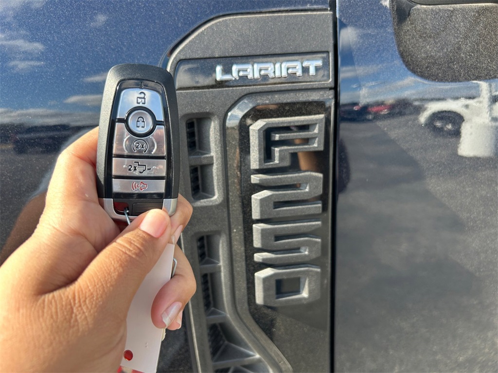 Used Car 2023 Ford F-250sd  Lariat For Sale Under $70,000 In Floresville, Texas