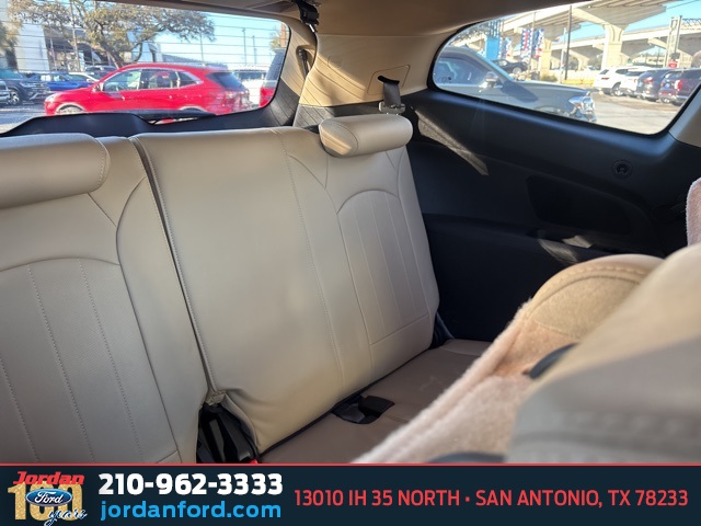 Used Car 2011 Chevrolet Traverse  Ltz For Sale Under $10,000 In San Antonio, Texas