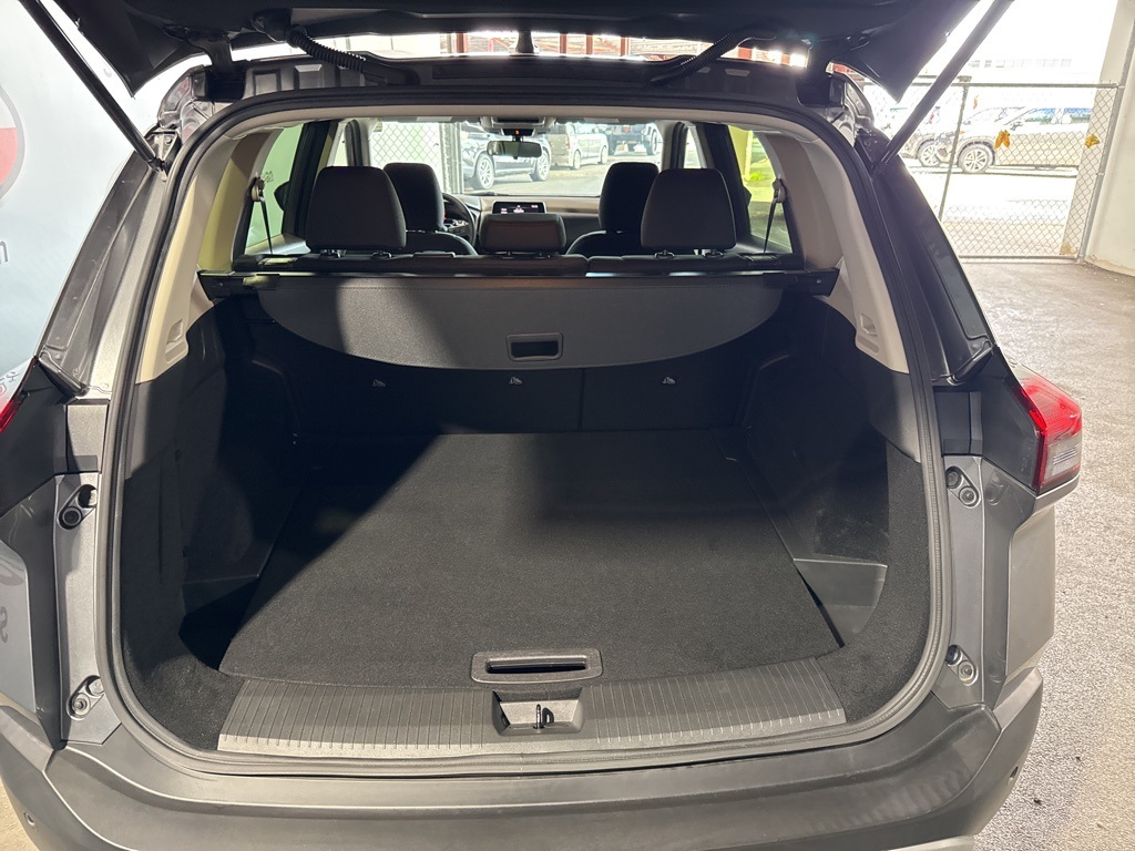 Thumbnail: 2023 Nissan Rogue - 21