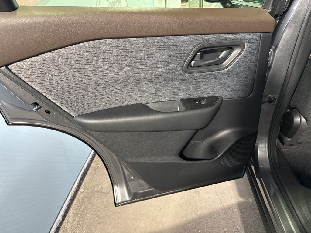 Thumbnail: 2023 Nissan Rogue - 22