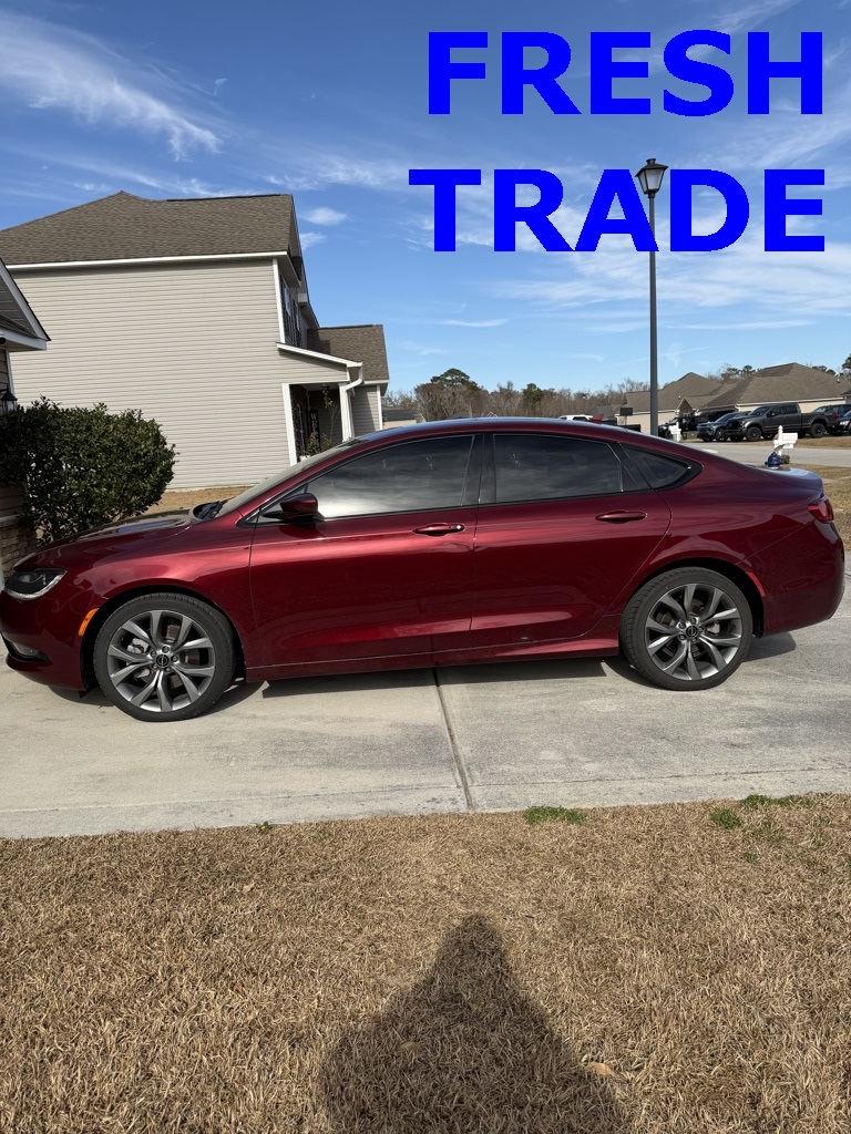 2015 Chrysler 200 S Sedan AWD