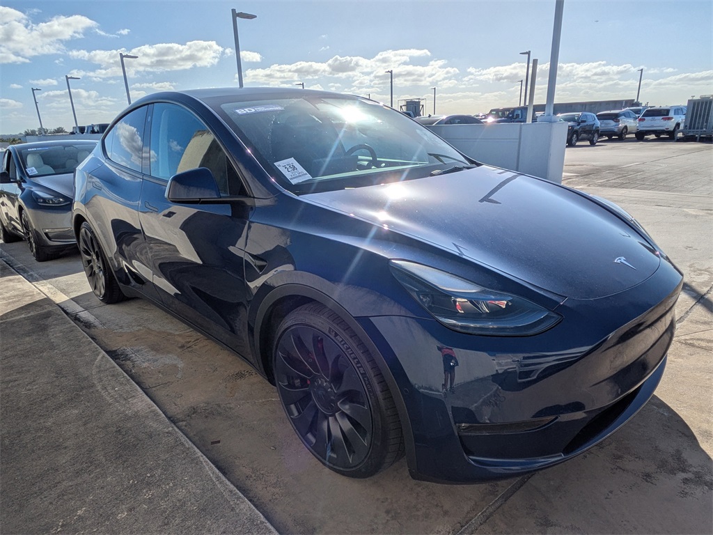 Used 2022 Tesla Model Y Performance with VIN 7SAYGDEF2NF543882 for sale in Northfield, Minnesota