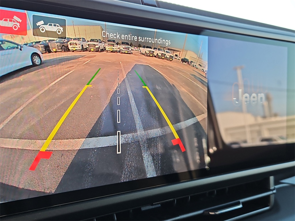 2025 Jeep Wrangler Sahara - 11