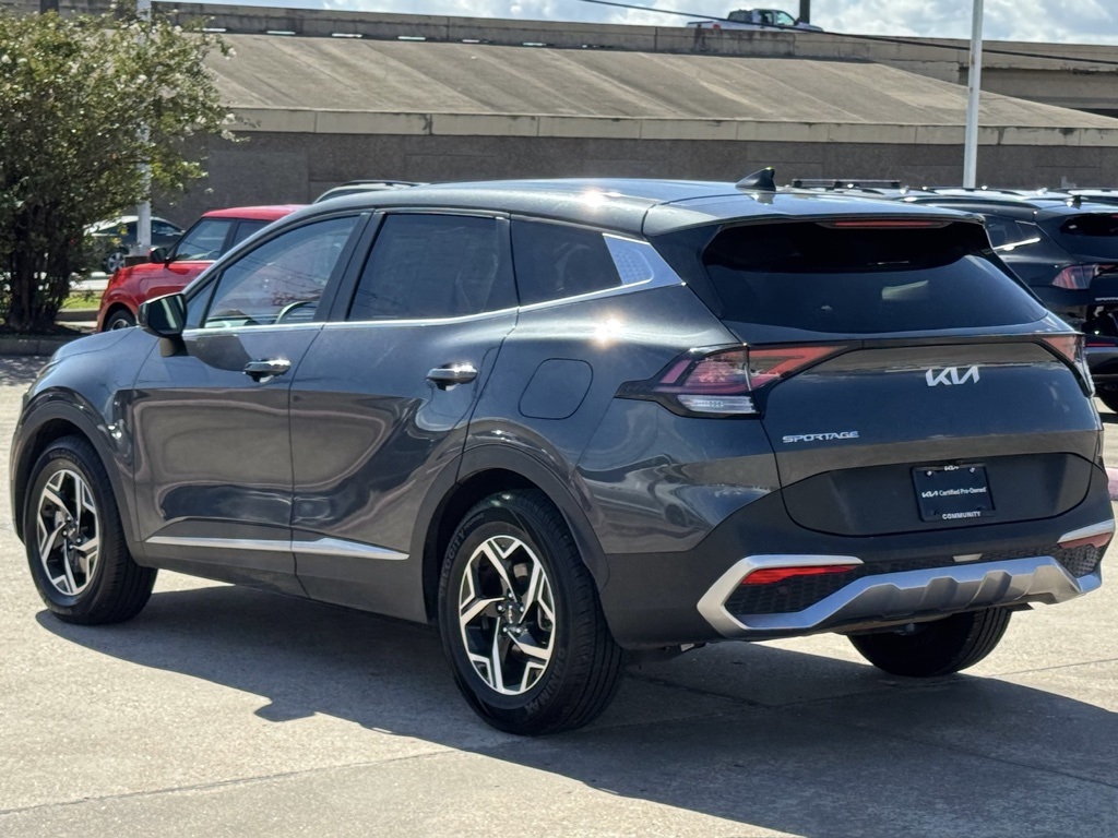 2023 Kia Sportage LX - 11