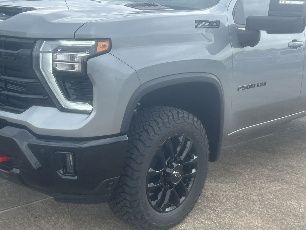 2025 Chevrolet Silverado 2500HD LT - 1